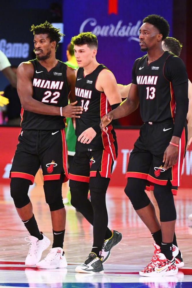 整个上半场 整个上半场