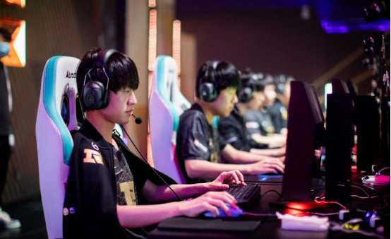 保持冷静 保持冷静