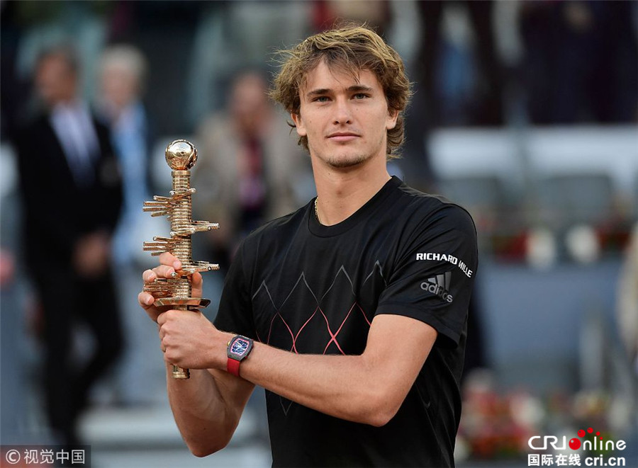 级中后卫和 级中后卫和