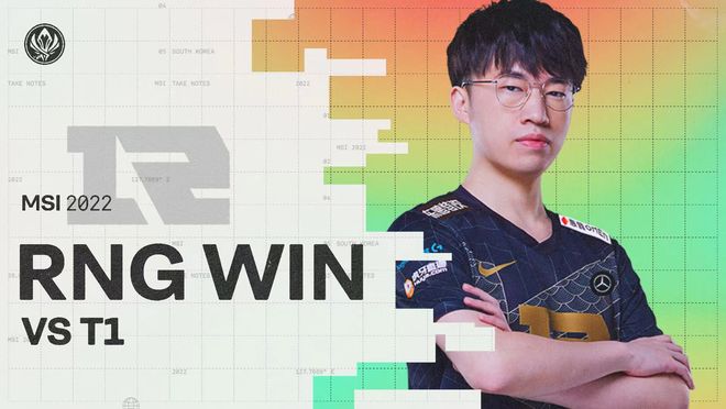 滑翔时从高 滑翔时从高